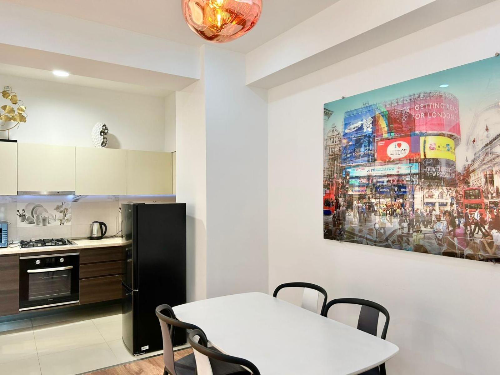 City Center - Next To Holiday Inn -2Br Apartment Tbilisi Exterior foto